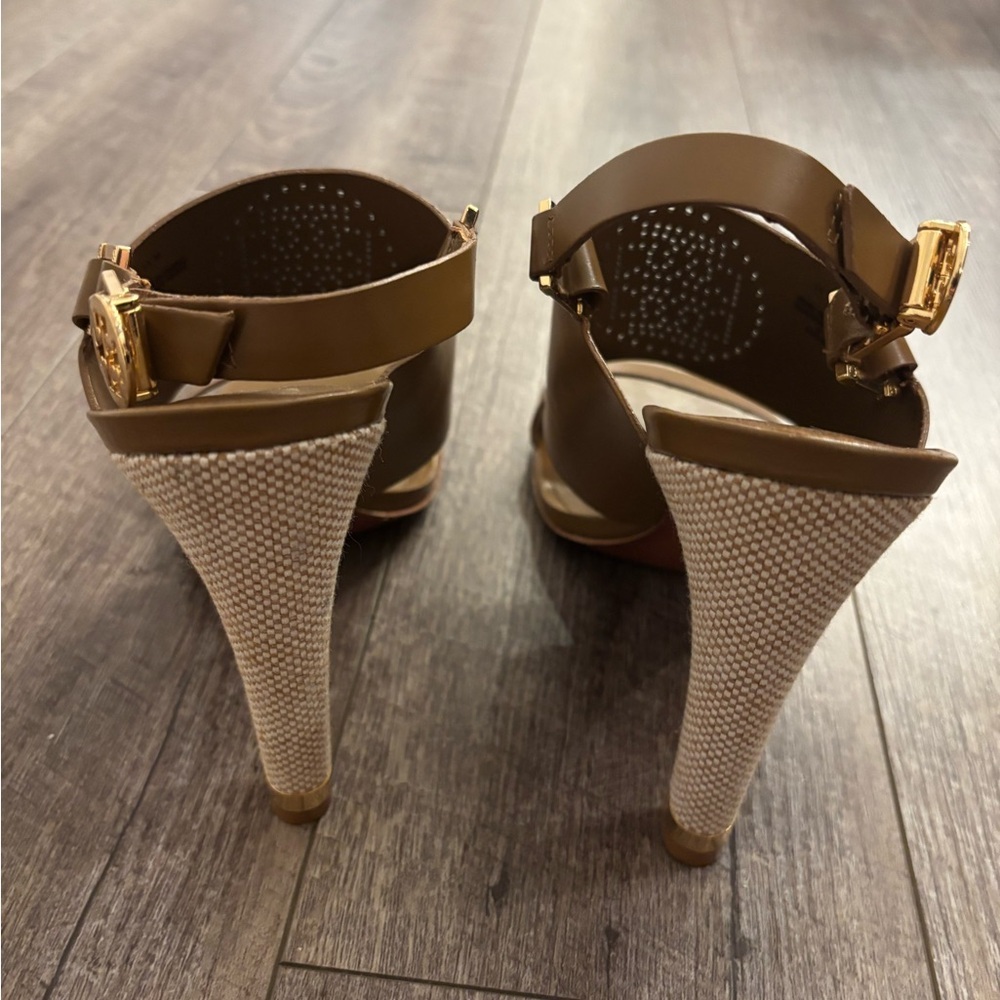 Tory Burch Gabriela Slingback Sandal - Picture 3 of 4